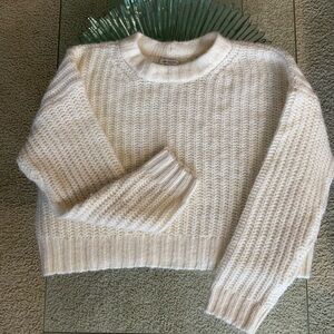 💜 American Eagle Soft Knit Sweater